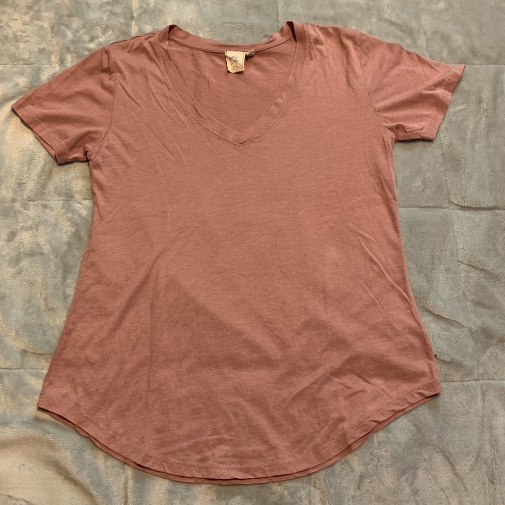 Medium Rose V-Neck from Lucky Brand